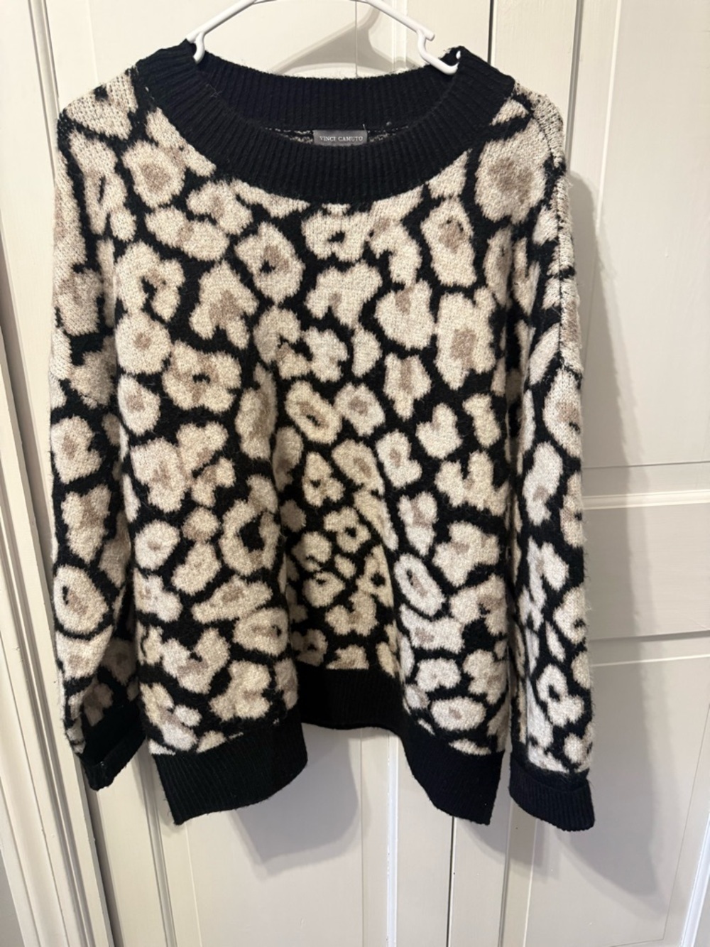 Vince Camuto Leopard-Print Sweater Medium